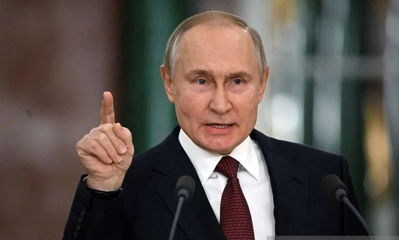 Vladimir Putin kunjungi kota Mariupol yang diduduki Rusia